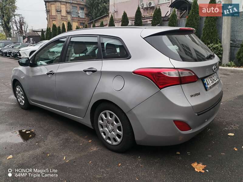 Универсал Hyundai i30 2012 в Белой Церкви
