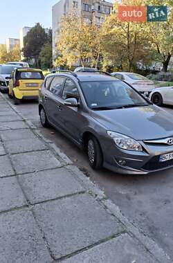 Универсал Hyundai i30 2011 в Львове