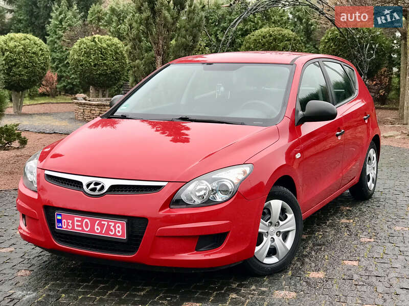 Хэтчбек Hyundai i30 2009 в Житомире