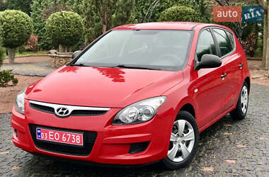 Хэтчбек Hyundai i30 2009 в Житомире