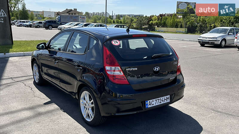 Хетчбек Hyundai i30 2009 в Луцьку
