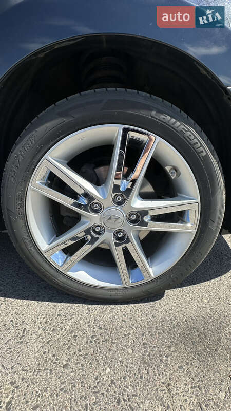 Хетчбек Hyundai i30 2009 в Луцьку