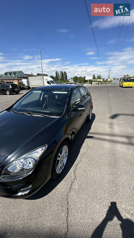 Хетчбек Hyundai i30 2009 в Луцьку