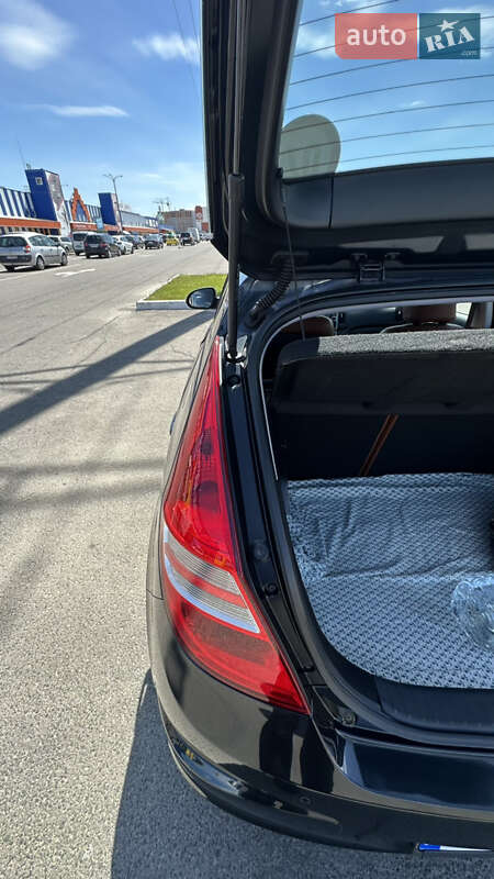 Хетчбек Hyundai i30 2009 в Луцьку