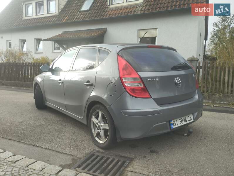 Хэтчбек Hyundai i30 2011 в Кременчуге