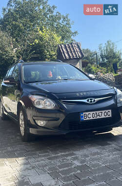 Универсал Hyundai i30 2010 в Львове