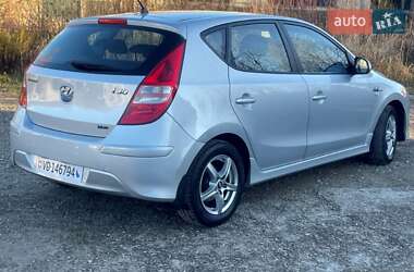 Хетчбек Hyundai i30 2012 в Хоролі