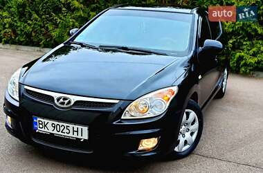 Хэтчбек Hyundai i30 2008 в Песочине