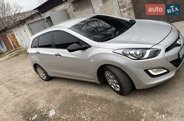 Универсал Hyundai i30 2013 в Запорожье