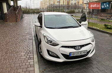 Хэтчбек Hyundai i30 2013 в Киеве