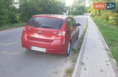 Хэтчбек Hyundai i30 2011 в Житомире