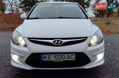 Хетчбек Hyundai i30 2011 в Кривому Розі