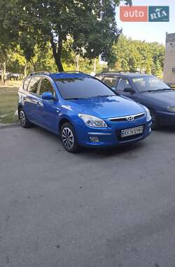 Універсал Hyundai i30 2008 в Зміїві