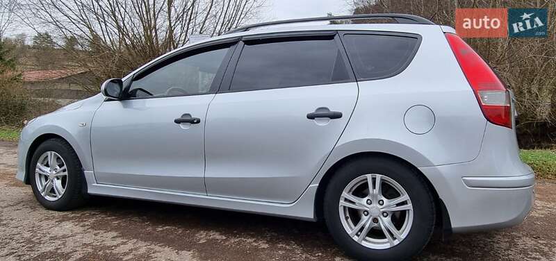 Універсал Hyundai i30 2011 в Чорноморську