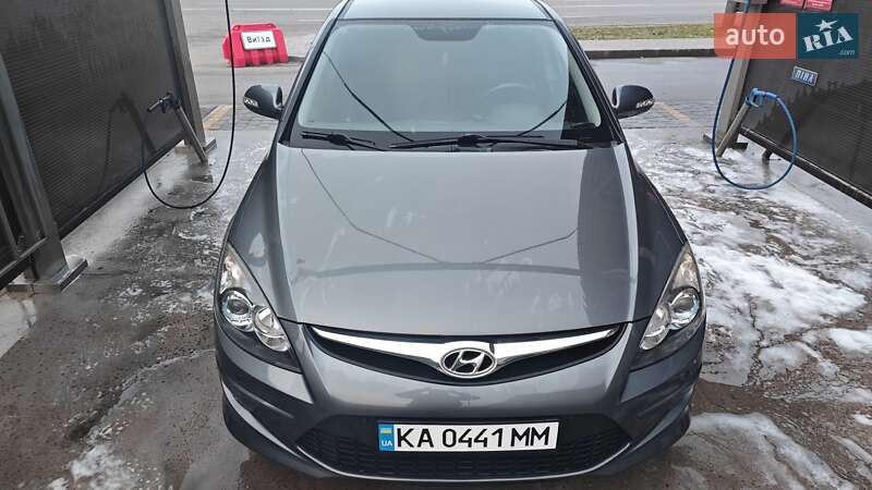 Хетчбек Hyundai i30 2010 в Києві