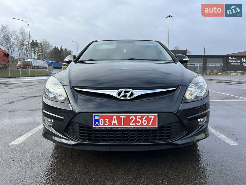 Хетчбек Hyundai i30 2011 в Ковелі