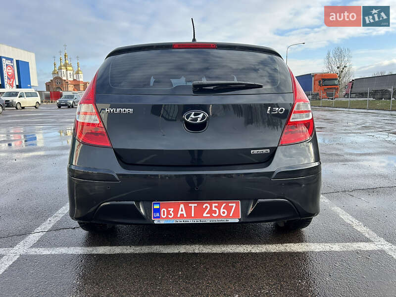 Хетчбек Hyundai i30 2011 в Ковелі