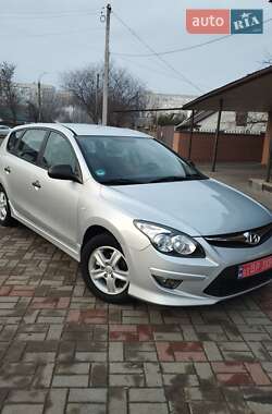 Універсал Hyundai i30 2011 в Черкасах