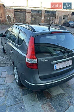 Универсал Hyundai i30 2009 в Сумах