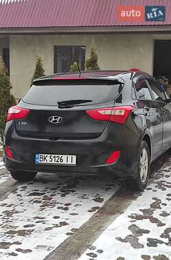 Хэтчбек Hyundai i30 2013 в 