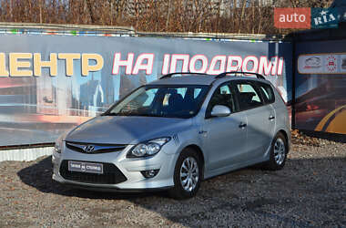 Універсал Hyundai i30 2010 в Києві