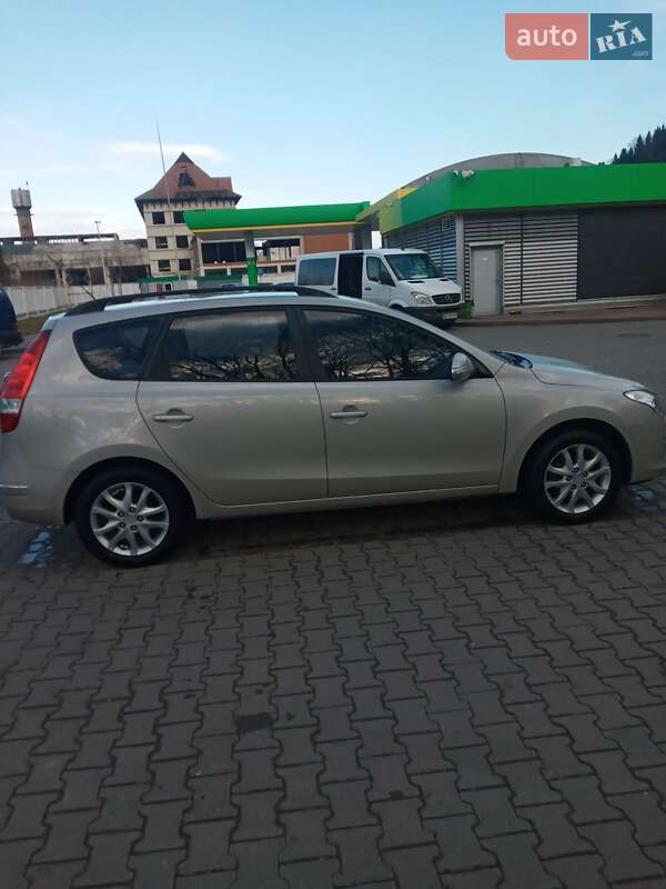 Универсал Hyundai i30 2008 в Ивано-Франковске фото 6 Универсал Hyundai i30 2008 в Ивано-Франковске