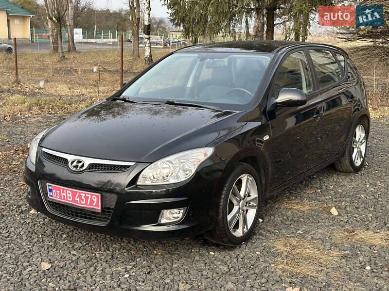 Хетчбек Hyundai i30 2008 в Луцьку