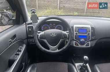 Универсал Hyundai i30 2010 в 