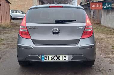 Хетчбек Hyundai i30 2011 в Полтаві