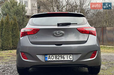 Хетчбек Hyundai i30 2013 в Ужгороді