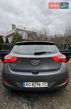 Хетчбек Hyundai i30 2013 в Ужгороді