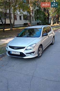 Хэтчбек Hyundai i30 2010 в Кременчуге