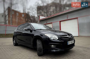 Хетчбек Hyundai i30 2011 в Хмельницькому