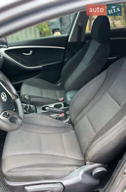Хэтчбек Hyundai i30 2013 в 