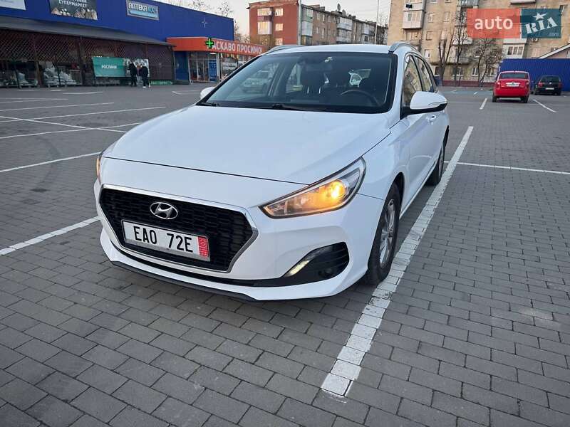 Универсал Hyundai i30 2018 в Калуше