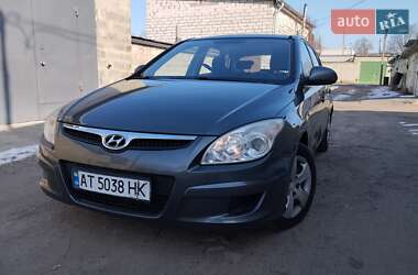 Хэтчбек Hyundai i30 2009 в Харькове