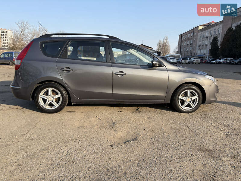 Універсал Hyundai i30 2008 в Києві