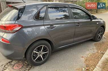 Хетчбек Hyundai i30 2019 в 