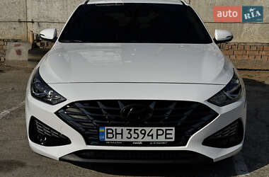 Хэтчбек Hyundai i30 2022 в Одессе