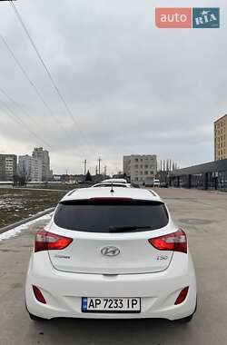 Хэтчбек Hyundai i30 2012 в Нетешине