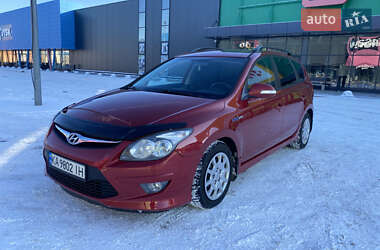 Универсал Hyundai i30 2011 в Киеве