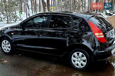 Хэтчбек Hyundai i30 2008 в Харькове