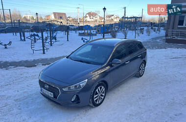 Универсал Hyundai i30 2017 в Киеве