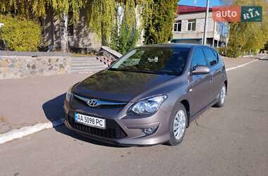 Хетчбек Hyundai i30 2011 в Києві