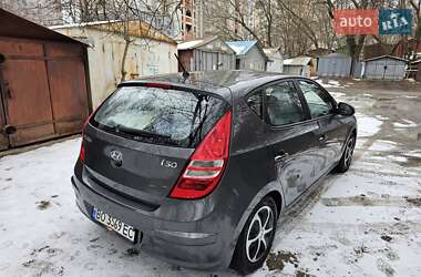 Хэтчбек Hyundai i30 2009 в Киеве