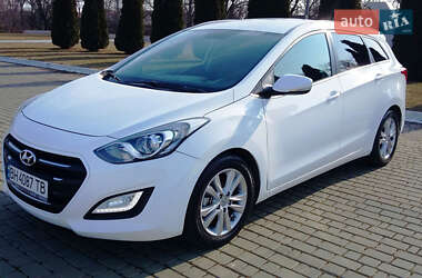 Универсал Hyundai i30 2015 в Одессе