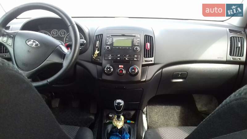 Универсал Hyundai i30 2009 в Калуше