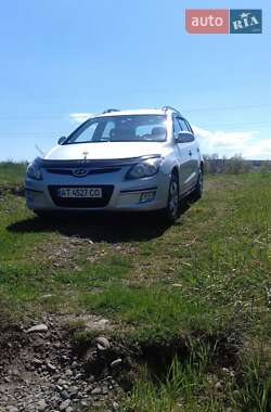 Универсал Hyundai i30 2009 в 