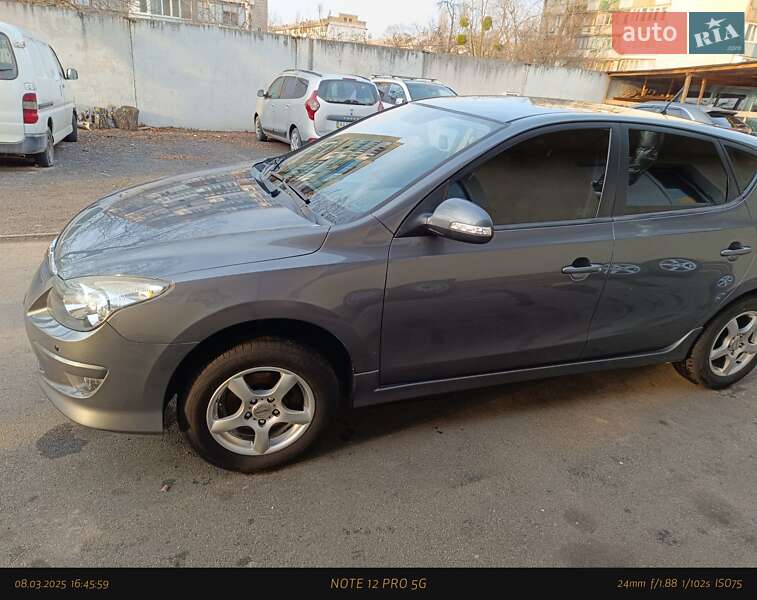 Хетчбек Hyundai i30 2010 в Києві