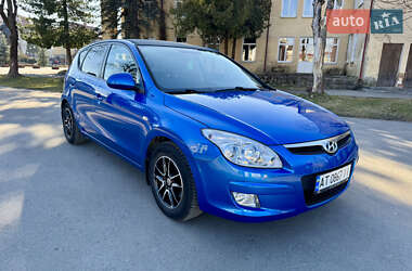 Хэтчбек Hyundai i30 2008 в Калуше